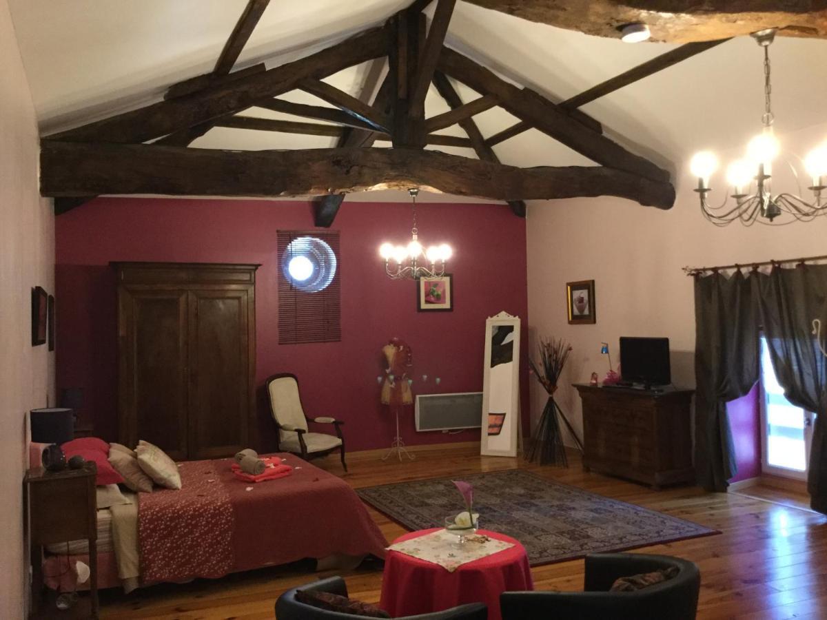Chambres Et Roulotte De La Gentilhommiere Chazey-sur-Ain Dış mekan fotoğraf
