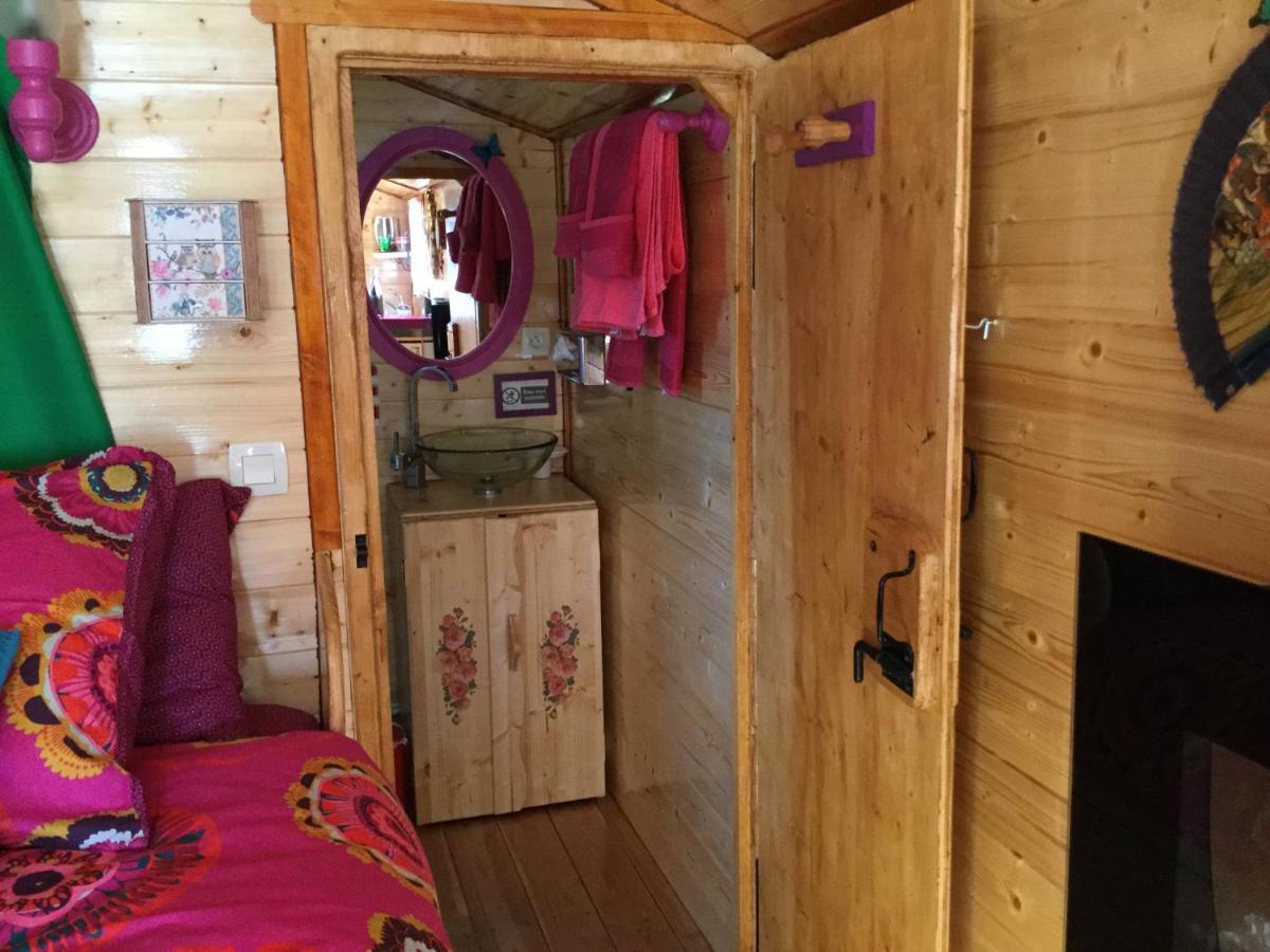 Chambres Et Roulotte De La Gentilhommiere Chazey-sur-Ain Dış mekan fotoğraf