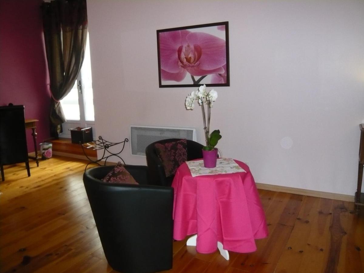 Chambres Et Roulotte De La Gentilhommiere Chazey-sur-Ain Dış mekan fotoğraf