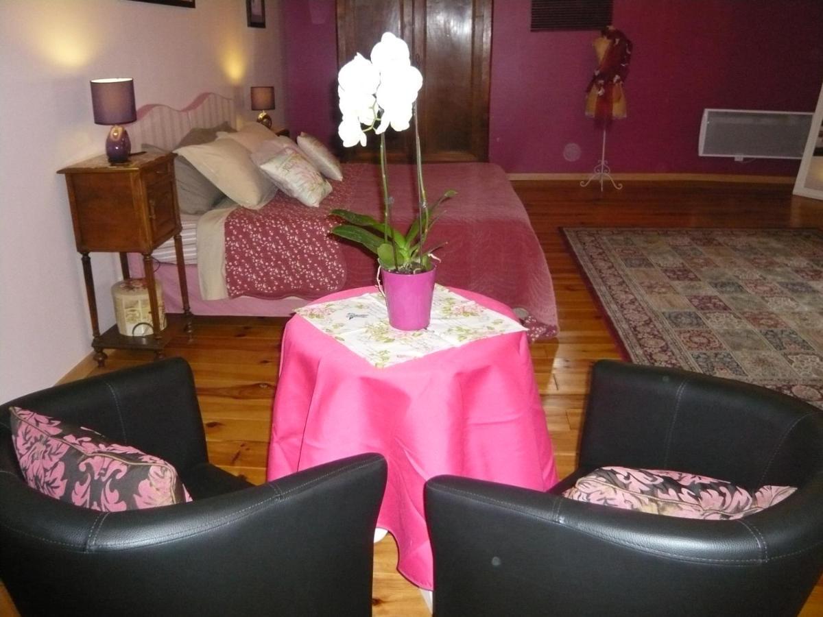 Chambres Et Roulotte De La Gentilhommiere Chazey-sur-Ain Dış mekan fotoğraf